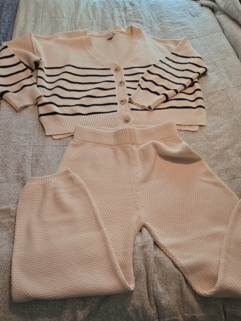 Sincerely Jules Cream/Black Textured Knit Sweater Set M